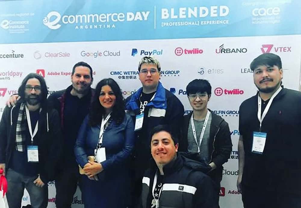 Integrantes del equipo SimbelShop participando del evento eCommerce Day Argentina 2022.